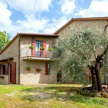 View In Umbria Overlooking Trasimeno بيت للعطل